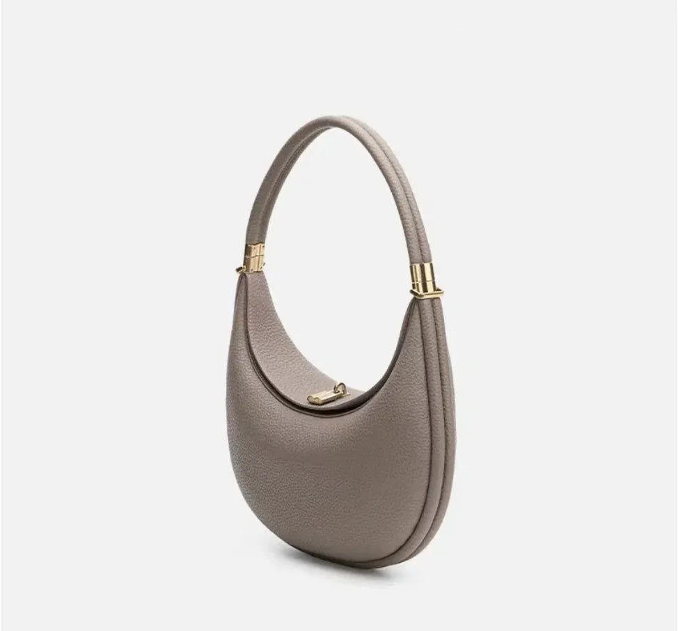 Chic Clamshell Bag