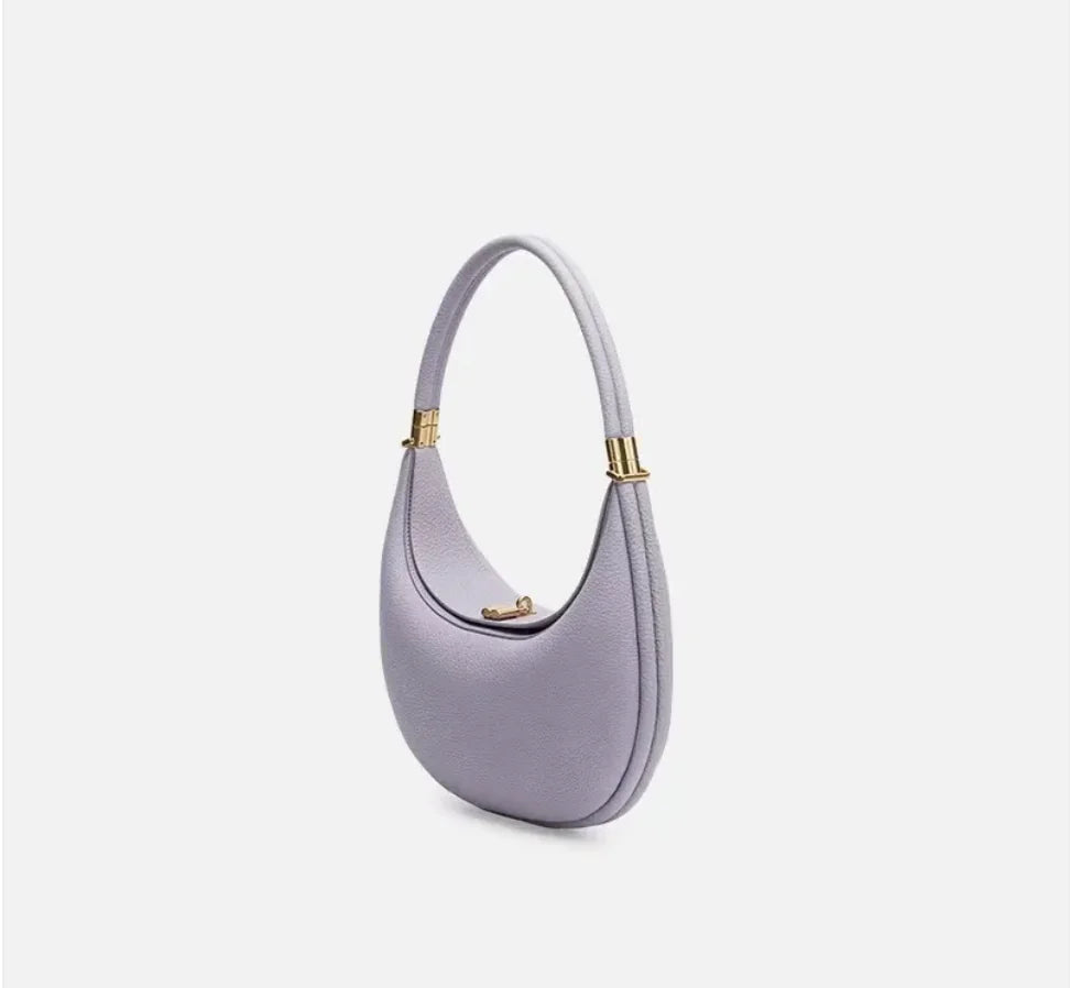 Chic Clamshell Bag